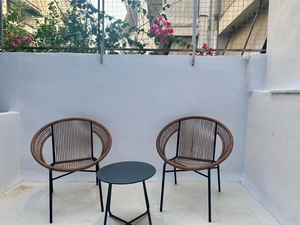 Aparthotel The Blue House Atene Esterno foto